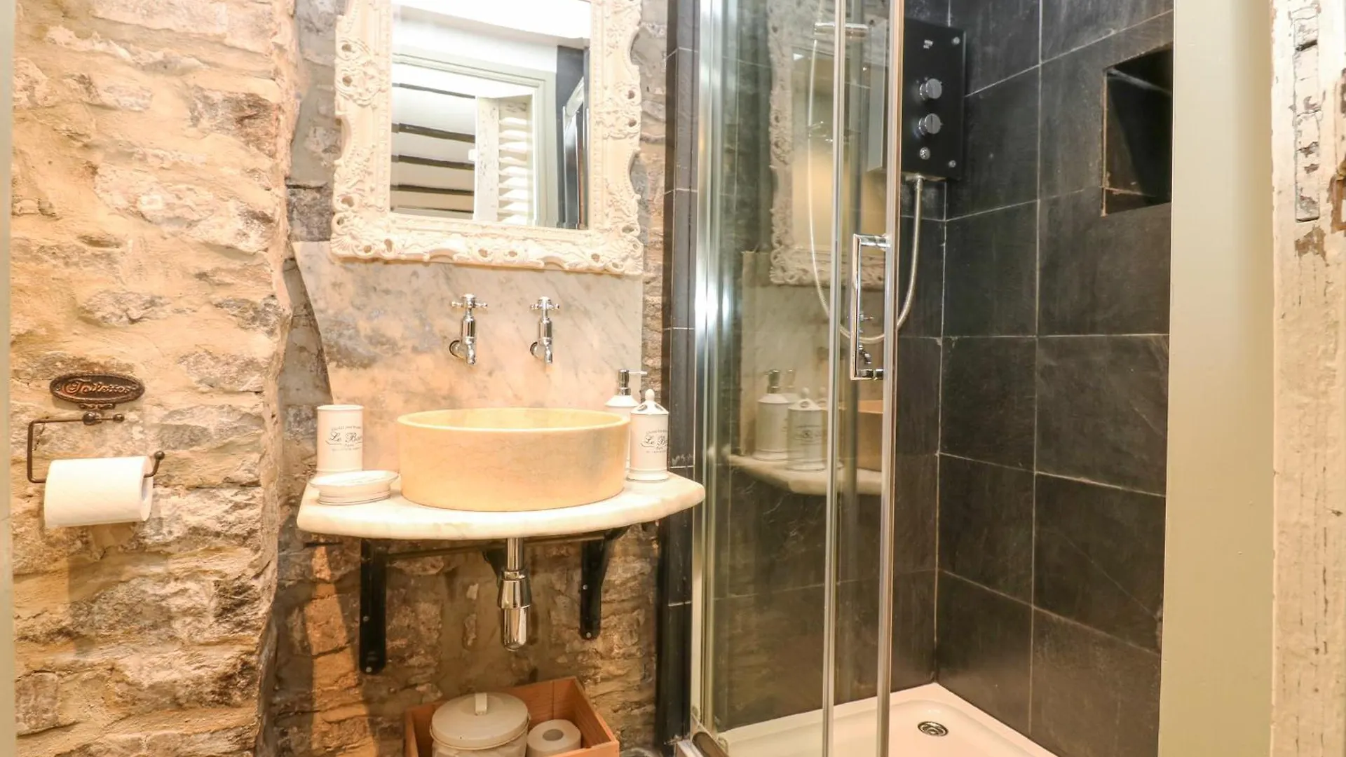 In & Out Cottage Middleham