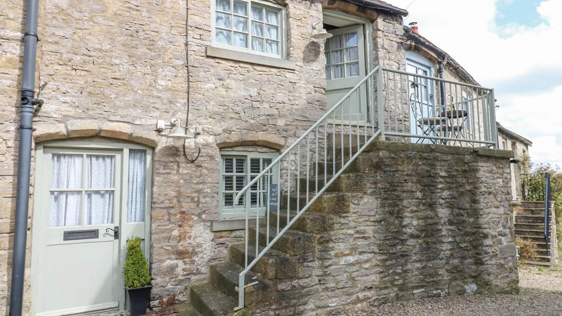 In & Out Cottage Middleham